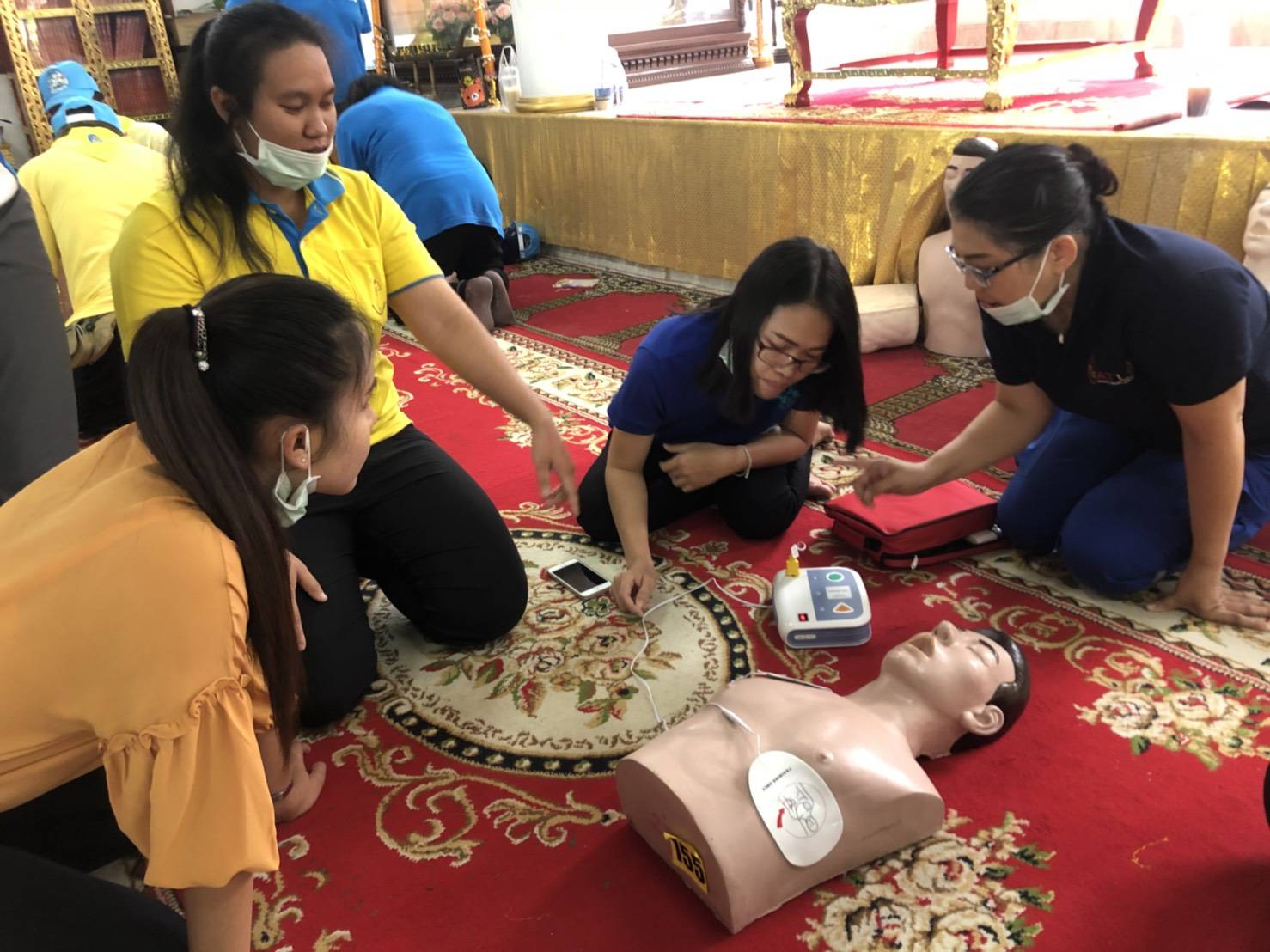 กิจกรรมอบรมการกู้ชีพเบื้องต้น (CPR) และการใช้เครื่อง AED