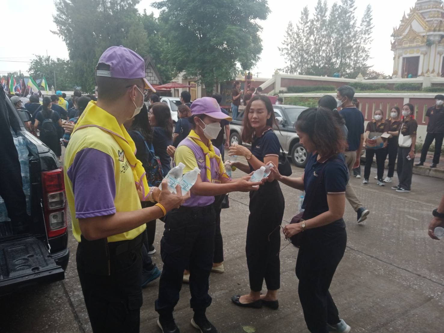 ศูนย์อำนวยการจิตอาสาพระราชทานภาค 3 เปิดบ้านต้อนรับนักศึกษาใหม่ ประจำปีการศึกษา 2566 มหาวิทยาลัยเทคโนโลยีราชมงคลล้านนา พิษณุโลก