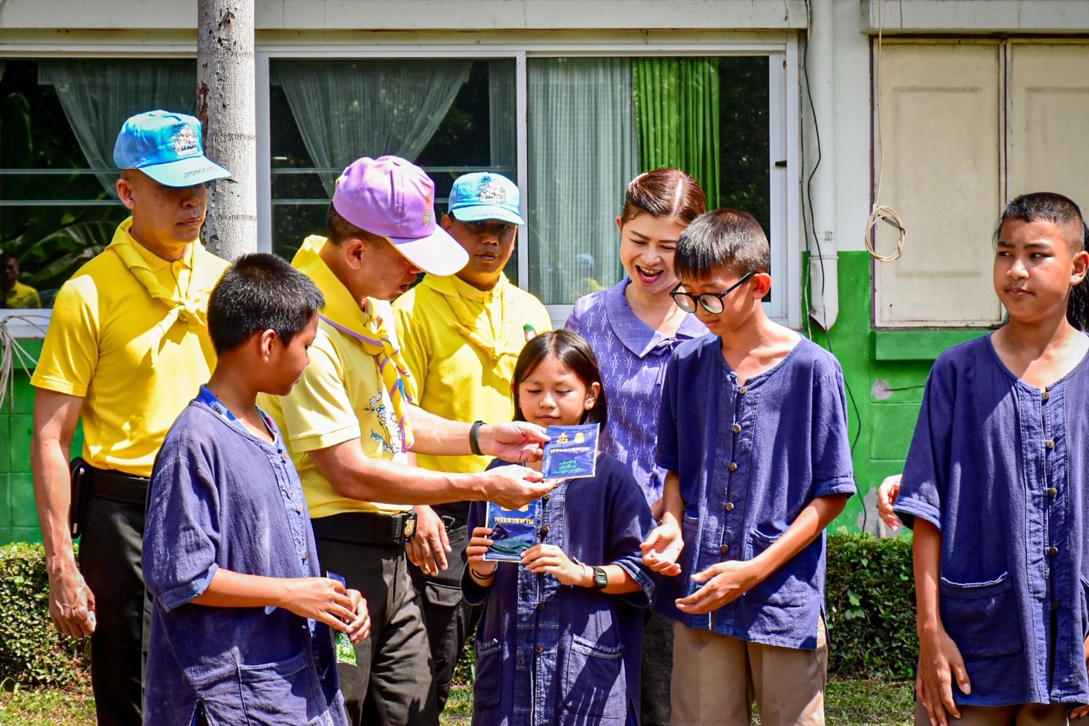 จิตอาสาพระราชทาน 904 จัดกิจกรรมจิตอาสาบำเพ็ญสาธารณ พร้อมปลูกผักโครงการอาหารกลางวันจากผลิตภัณฑ์โครงการทหารพันธุ์ดี ให้โรงเรียนบ้านซำเตย จังหวัดพิษณุโลก