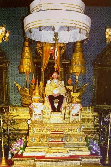 พระที่นั่งพุดตานกาญจนสิงหาสน์