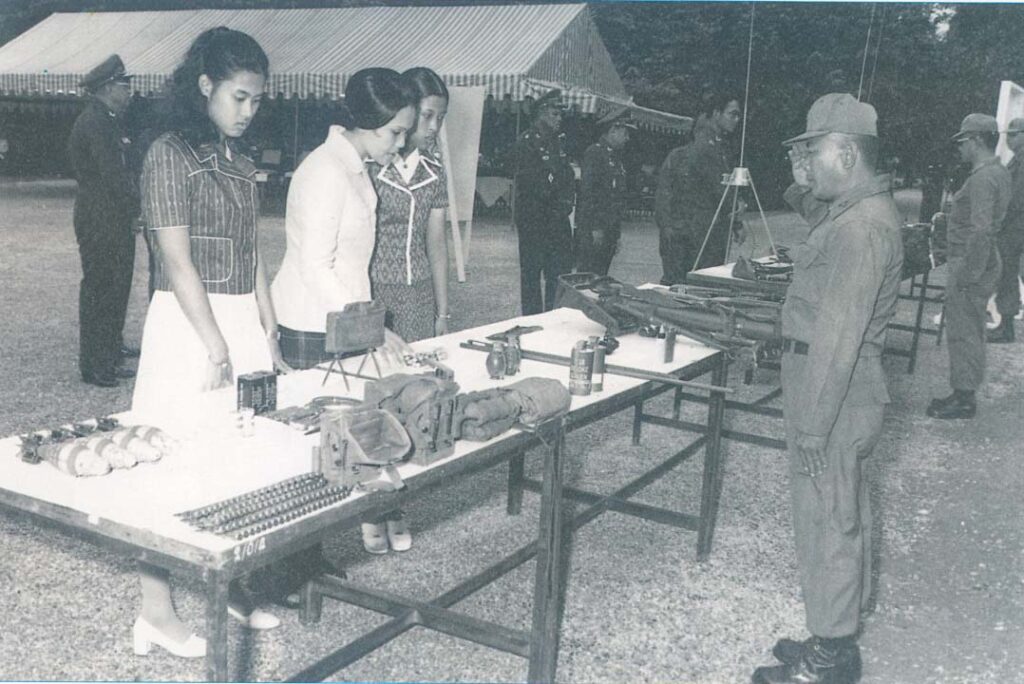 ทรงเป็นขวัญและกำลังใจ สมเด็จพระนางเจ้าสิริกิติ์ พระบรมราชินีนาถ พระบรมราชชนนีพันปีหลวง
