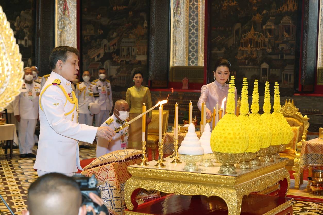 พระราชพิธีทรงบำเพ็ญพระราชกุศลเนื่องในวันอาสาฬหบูชา และเทศกาลเข้าพรรษา