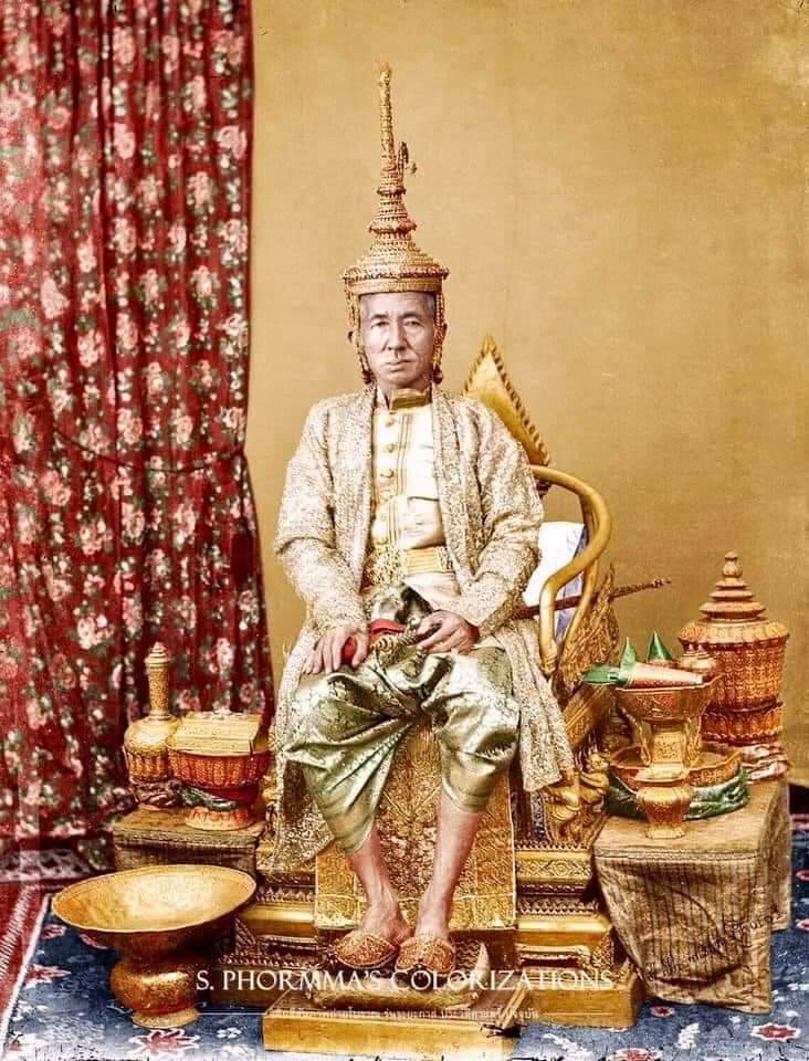 เมื่อวันที่ ๑ ตุลาคม ๒๔๑๑ พระบาทสมเด็จพระจอมเกล้าเจ้าอยู่หัว รัชกาลที่ ๔ เสด็จสวรรคต