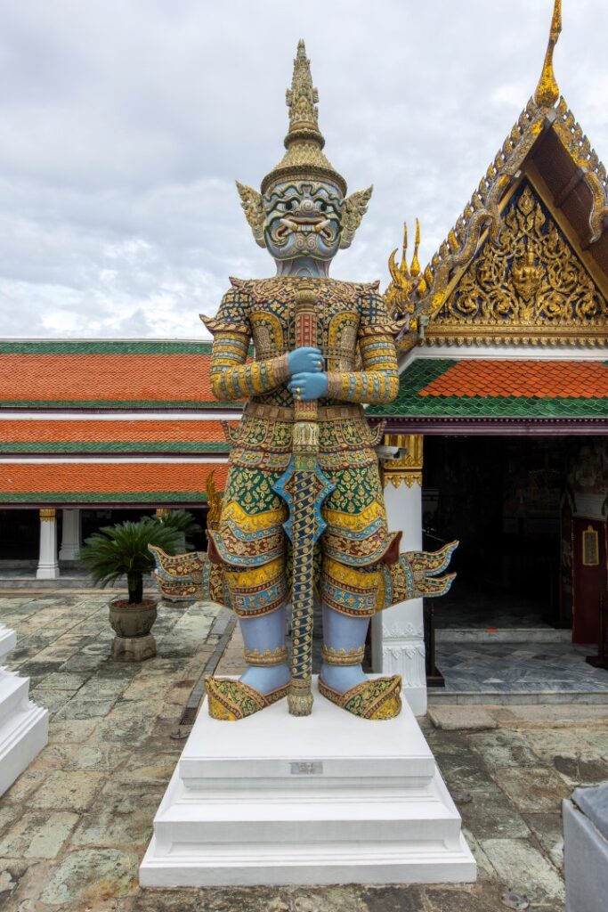 ยักษ์ทวารบาล ในวัดพระศรีรัตนศาสดาราม ทศกัณฐ์ พญายักษ์