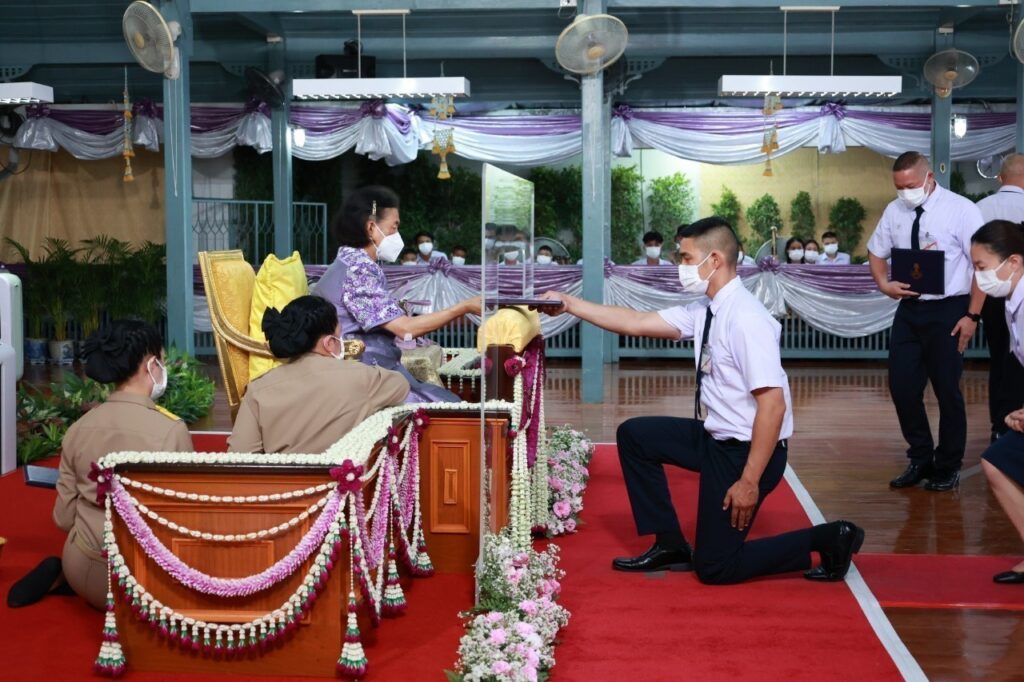 โรงเรียนช่างฝีมือในวัง (ชาย)