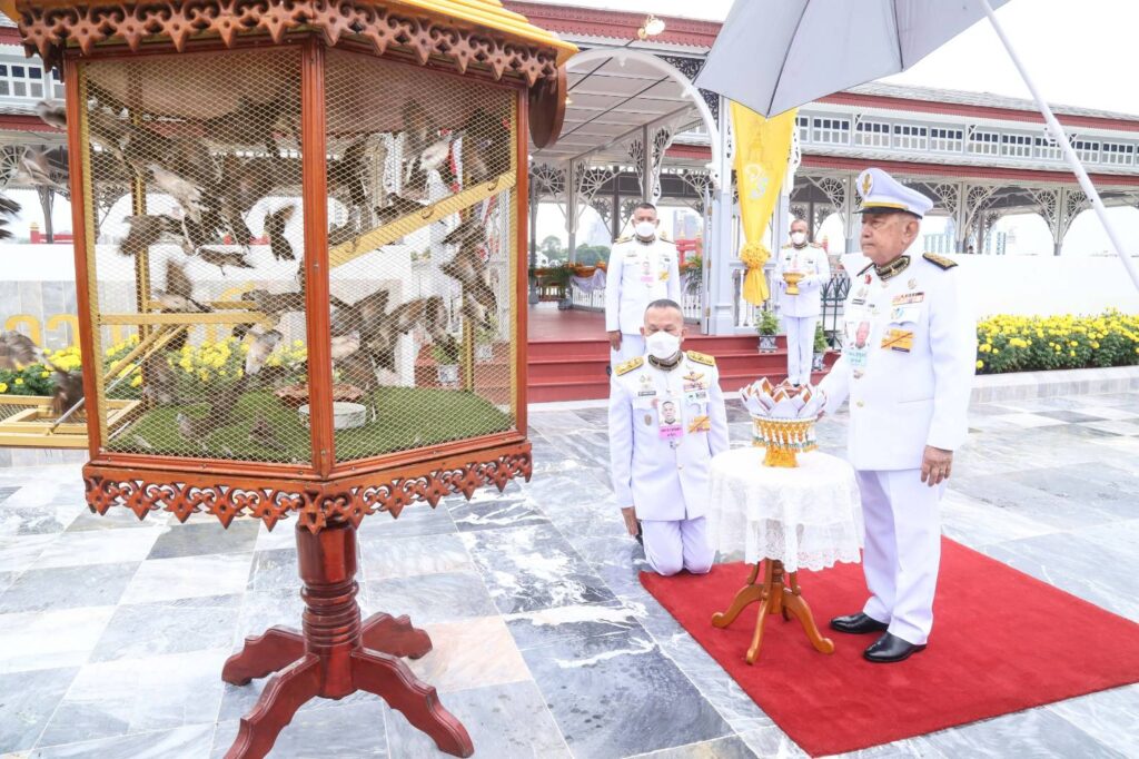 พระบาทสมเด็จพระเจ้าอยู่หัว ทรงพระกรุณาโปรดเกล้าโปรดกระหม่อมให้ พลเอก สุรยุทธ์ จุลานนท์ ประธานองคมนตรี เป็นผู้แทนพระองค์ ไปในการบำเพ็ญพระราชกุศลปล่อยโค นก และปลา เนื่องในโอกาสพระราชพิธีมหามงคลเฉลิมพระชนมพรรษา 6 รอบ 28 กรกฎาคม 2567 ณ ท่าวาสุกรี เขตดุสิต กรุงเทพมหานคร