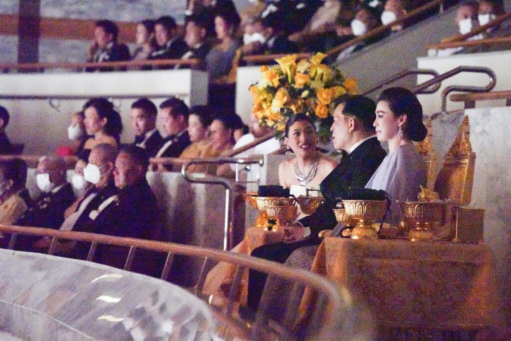 ทอดพระเนตรการแสดงอุปรากร “มาดามบัตเตอร์ฟลาย”