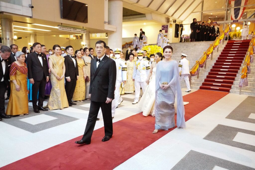 ทอดพระเนตรการแสดงอุปรากร “มาดามบัตเตอร์ฟลาย”
