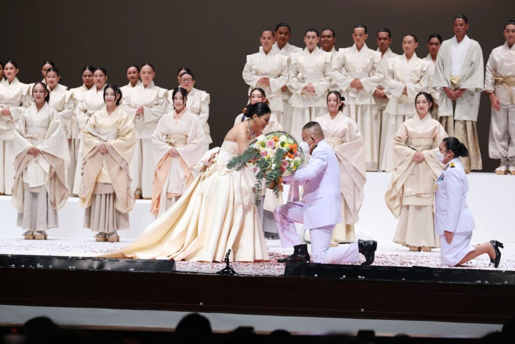 ทอดพระเนตรการแสดงอุปรากร “มาดามบัตเตอร์ฟลาย”