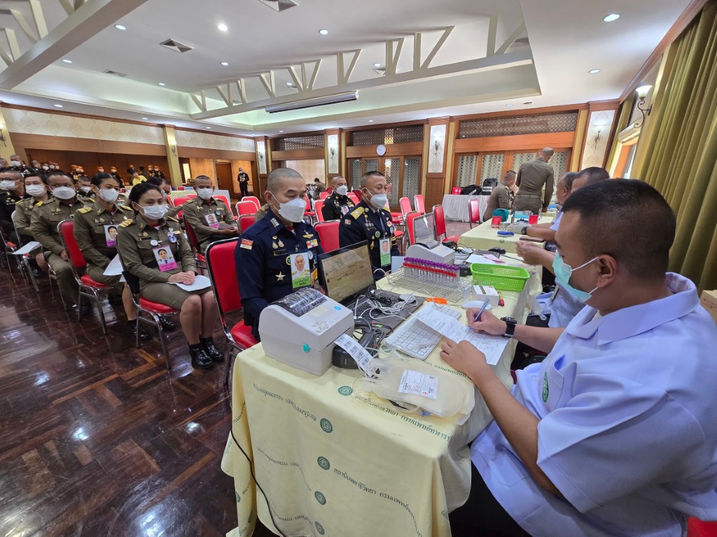 ข้าราชบริพารหน่วยราชการในพระองค์ พร้อมใจกันร่วมบริจาคโลหิต ถวายเป็นพระราชกุศลแด่พระบาทสมเด็จพระเจ้าอยู่หัว เนื่องในโอกาสพระราชพิธีมหามงคลเฉลิมพระชนมพรรษา 6 รอบ 28 กรกฎาคม 2567