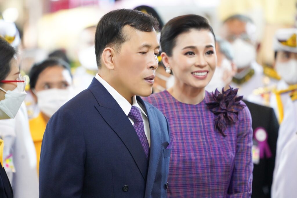 ไปทรงเปิดงาน “โครงการหลวง 55” ณ ศูนย์การค้าเซ็นทรัลเวิลด์