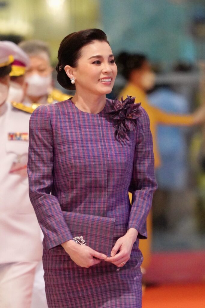 เสด็จพระราชดำเนินไปทรงเปิดงานวันสตรีไทย ประจำปี 2567