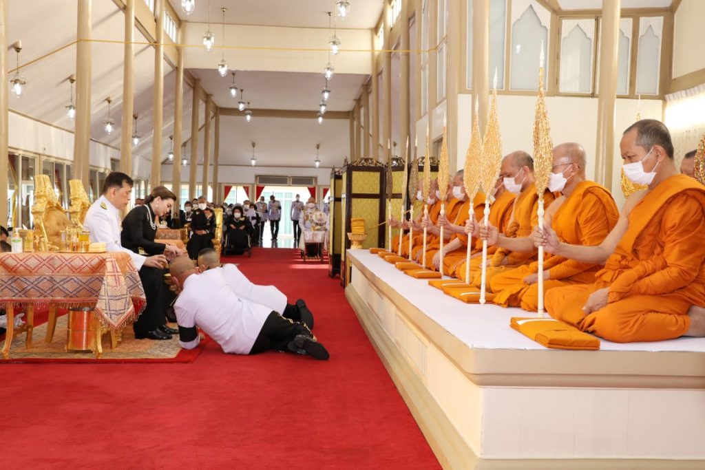 วันเที่ 14 กันยายน 2567 เวลา 17.14 น. พระบาทสมเด็จพระเจ้าอยู่หัว และสมเด็จพระนางเจ้า ฯ พระบรมราชินี เสด็จพระราชดำเนินโดยรถยนต์พระที่นั่ง จากพระที่นั่งอัมพรสถาน พระราชวังดุสิต ไปพระราชทานเพลิงศพ พลเรือเอก หม่อมเจ้าปุสาณ สวัสดิวัตน์ ป.จ.,ม.ป.ช.,ม.ว.ม.,ว.ป.ร. ๒ ณ เมรุหลวงหน้าพลับพลาอิศริยาภรณ์ วัดเทพศิรินทราวาส เขตป้อมปราบศัตรูพ่าย กรุงเทพมหานคร ในโอกาสนี้ สมเด็จพระกนิษฐาธิราชเจ้า กรมสมเด็จพระเทพรัตนราชสุดา เจ้าฟ้ามหาจักรีสิรินธร มหาวชิราลงกรณวรราชภักดี สิริกิจการิณีพีรยพัฒน รัฐสีมาคุณากรปิยชาติ สยามบรมราชกุมารี โดยเสด็จในการนี้ด้วย