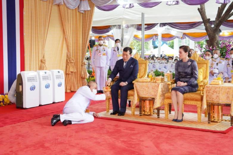 พระบาทสมเด็จพระเจ้าอยู่หัว และสมเด็จพระนางเจ้า ฯ พระบรมราชินี เสด็จพระราชดำเนินไปทรงประกอบพิธีวางศิลาฤกษ์ และทรงเปิดอาคารที่ทำการสำนักงานศาลยุติธรรม ณ อาคารที่ทำการสำนักงานศาลยุติธรรม เขตจตุจักร กรุงเทพมหานคร