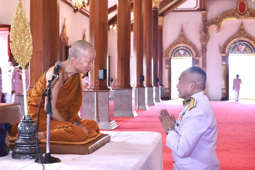 พระบาทสมเด็จพระเจ้าอยู่หัว ทรงพระกรุณาโปรดเกล้าโปรดกระหม่อมให้เชิญชุดหนังสือธรรมนาวา “วัง” ถวายคณะใหญ่หนธรรมยุต ณ วัดชูจิตธรรมมาราม อำเภอวังน้อย จังหวัดพระนครศรีอยุธยา และถวายแด่ เจ้าคณะใหญ่หนเหนือ ณ วัดพระเชตุพนวิมลมังคลารามราชวรมหาวิหาร เขตพระนคร กรุงเทพมหานคร