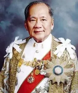 นายธานินทร์ กรัยวิเชียร