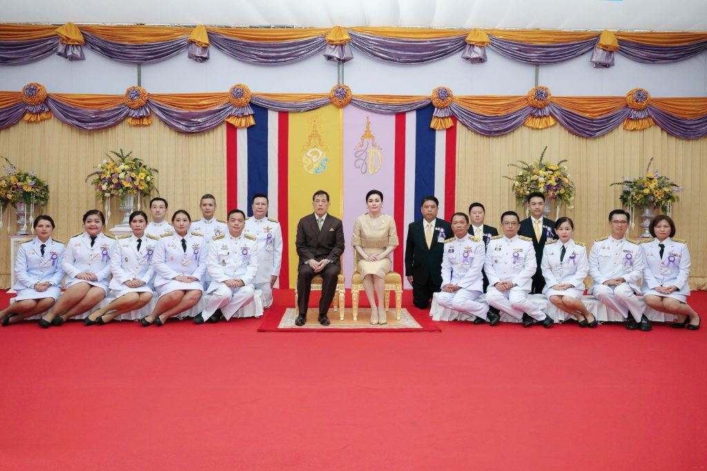 ทรงเปิด “สะพานทศมราชัน” ณ สะพานทศมราชัน ทางพิเศษสายพระราม 3 – ดาวคะนอง – วงแหวนรอบนอกกรุงเทพมหานครด้านตะวันตก