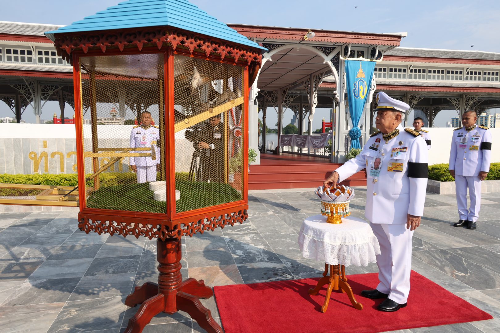 พระบาทสมเด็จพระเจ้าอยู่หัว ทรงพระกรุณาโปรดเกล้าโปรดกระหม่อมให้ ประธานองคมนตรี เป็นผู้แทนพระองค์ ไปในการบำเพ็ญพระราชกุศลปล่อยโค นก และปลา เนื่องในโอกาสวันคล้ายวันประสูติสมเด็จพระเจ้าลูกยาเธอ เจ้าฟ้าทีปังกรรัศมีโชติ มหาวชิโรตตมางกูร สิริวิบูลยราชกุมาร วันที่ 29 เมษายน 2569